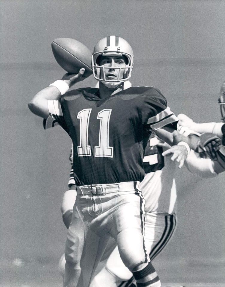 Wfl Danny White